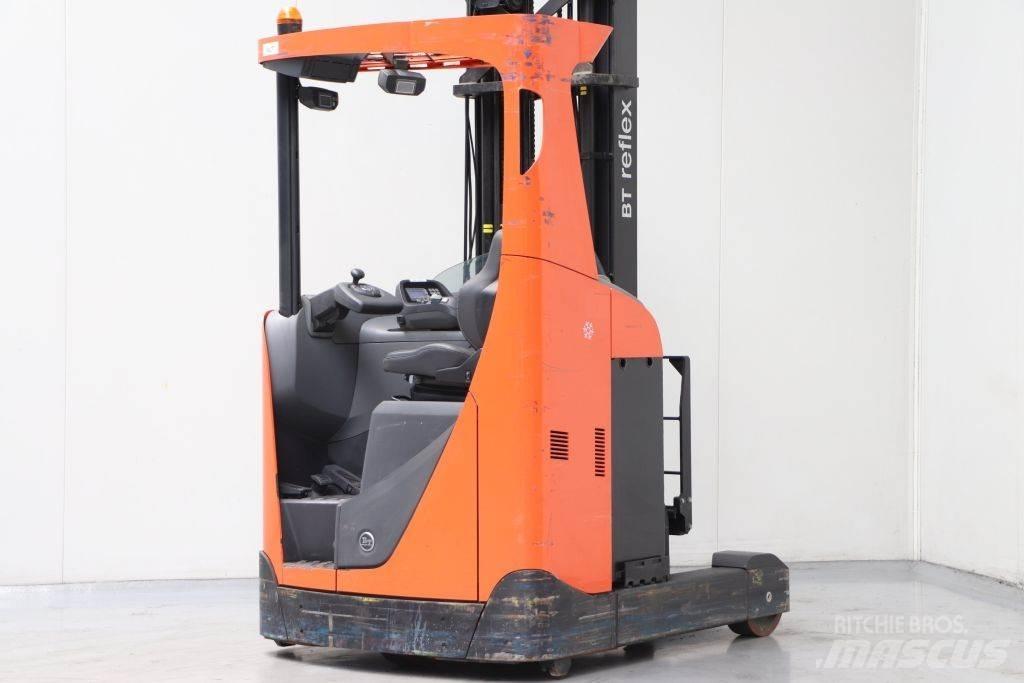 BT RRE160C Reachtruck voor hoog niveau