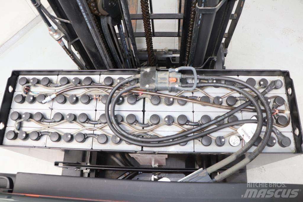 BT RRE160C Reachtruck voor hoog niveau