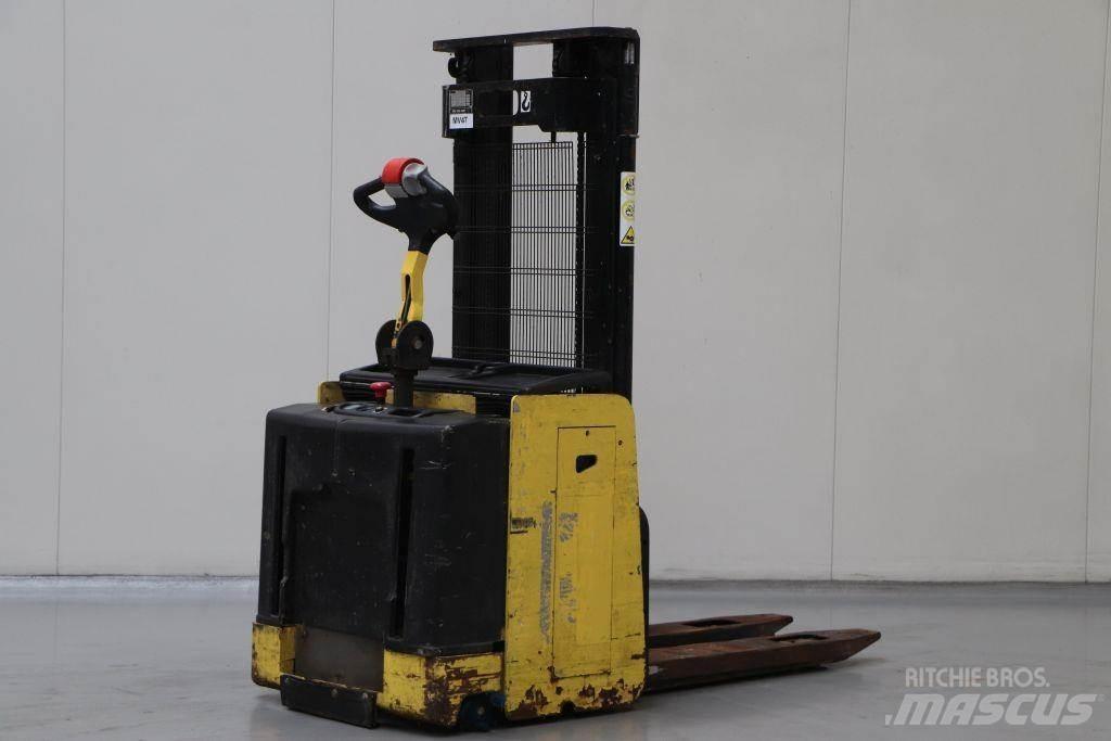 Hyster S1.2S-30 IL Meeloop stapelaar