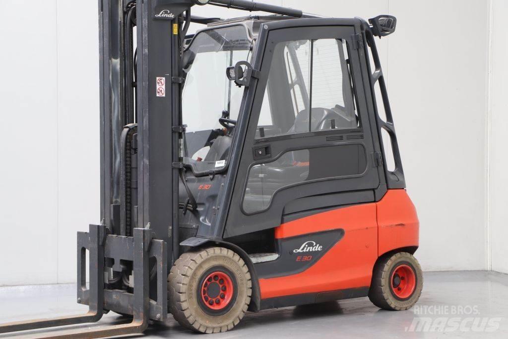 Linde E30-01 Elektrische heftrucks