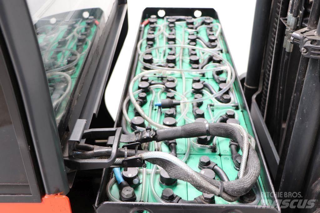 Linde R14G-01 Reachtruck voor hoog niveau
