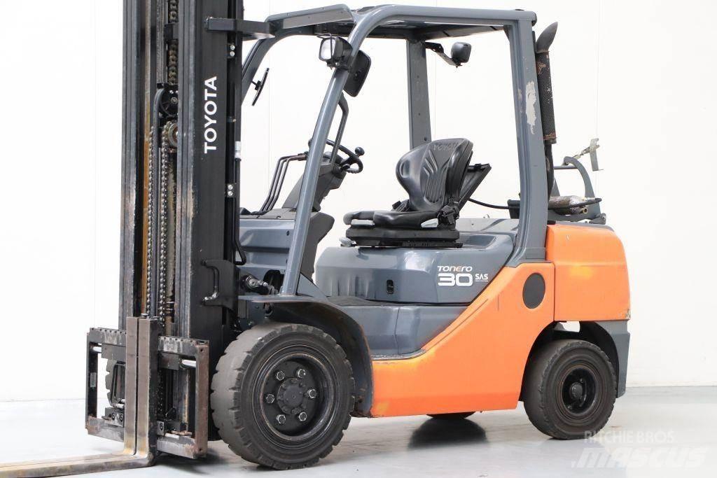 Toyota 02-8FGF30 LPG heftrucks