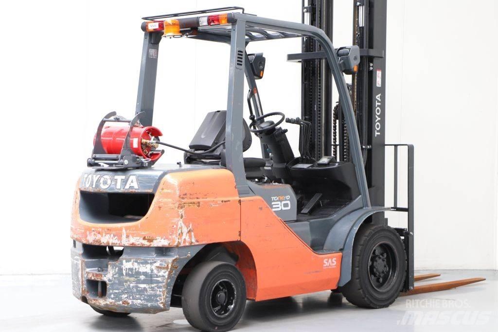 Toyota 02-8FGF30 LPG heftrucks