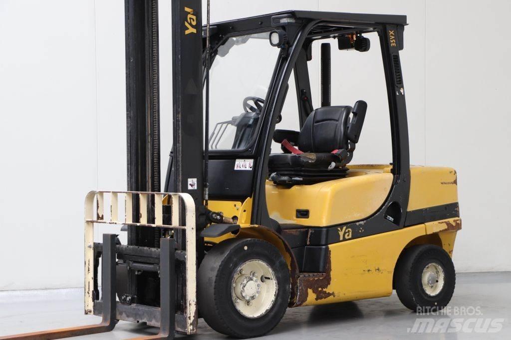 Yale GDP35VX Diesel heftrucks