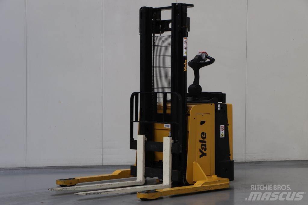 Yale MS15X Meeloop stapelaar