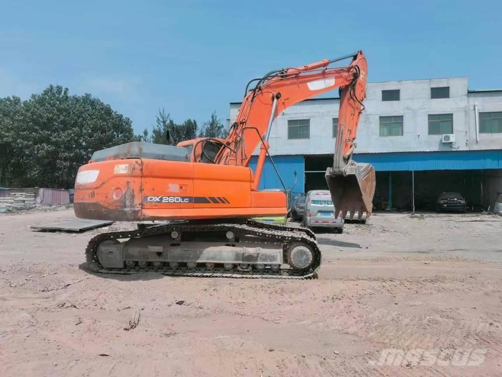 Doosan DX 260 Rupsgraafmachines