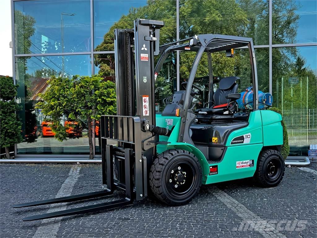 Mitsubishi FG30N LPG heftrucks