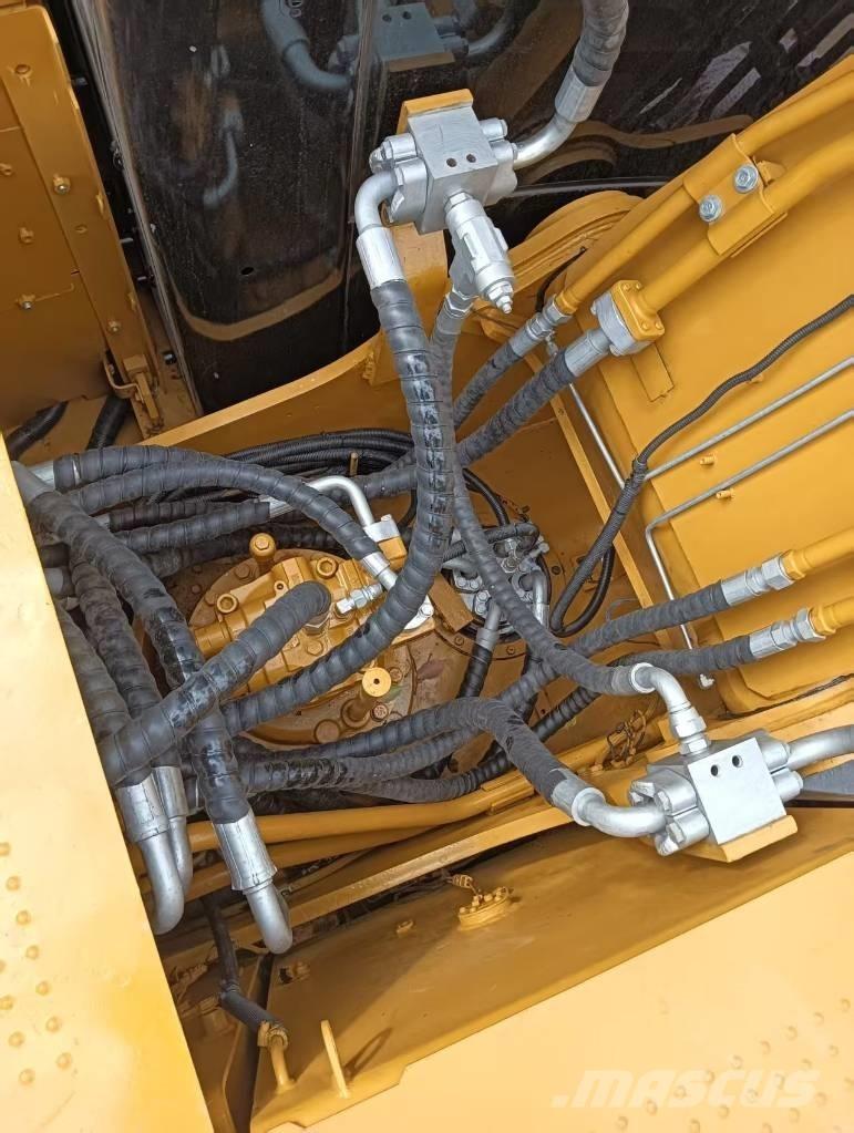 CAT 320 D L Rupsgraafmachines