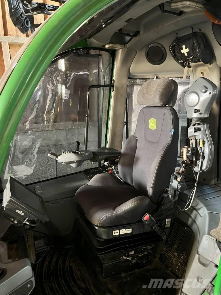 John Deere 1210E Uitrijwagens