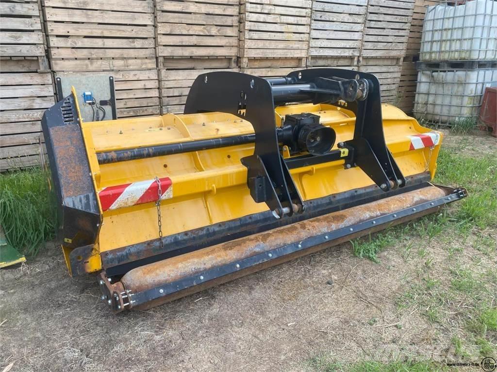 Müthing Farmer 300 Klepelmaaiers
