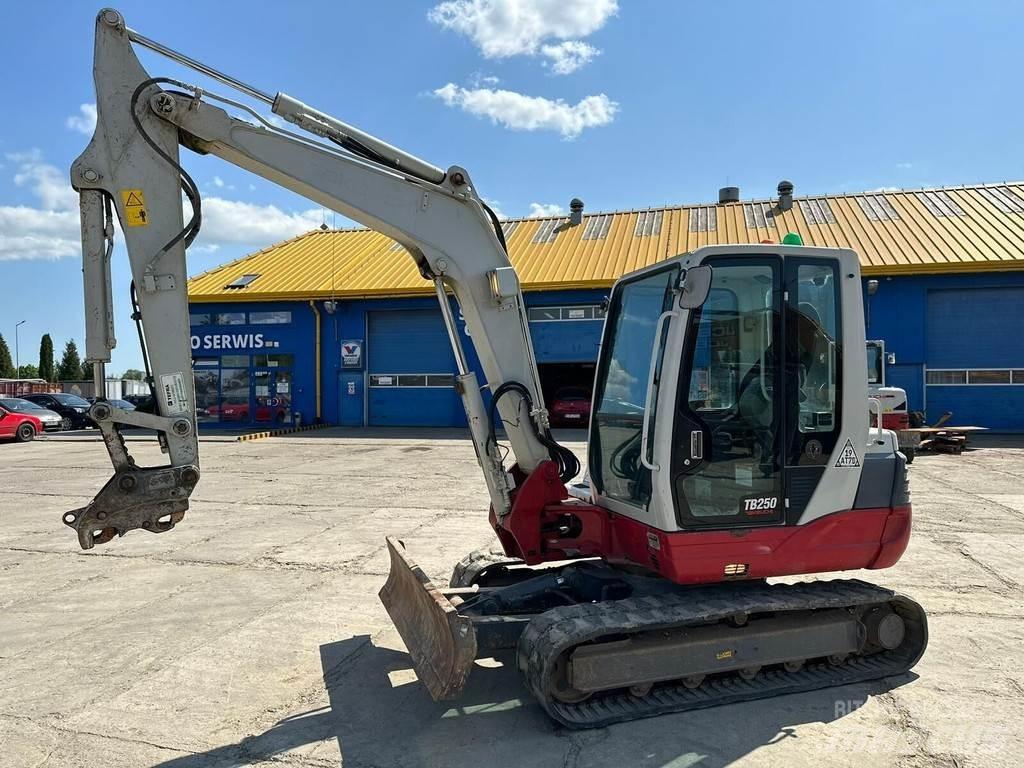 Takeuchi TB250 Minigraafmachines < 7t
