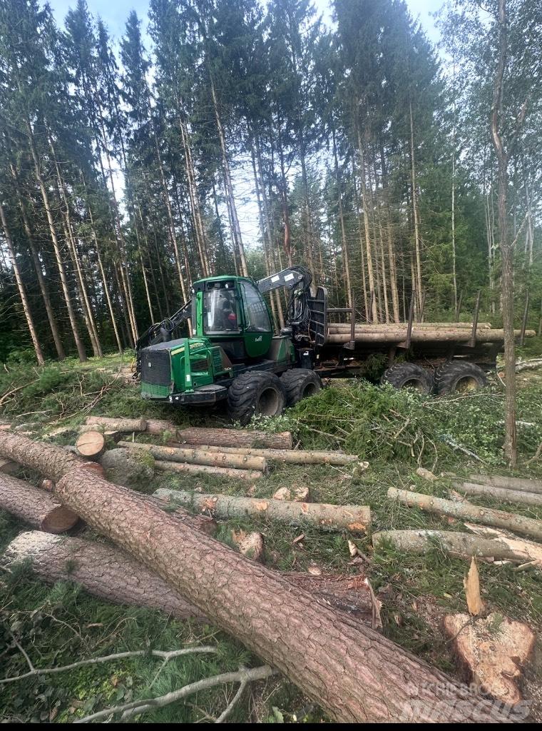 John Deere 1110 E Uitrijwagens