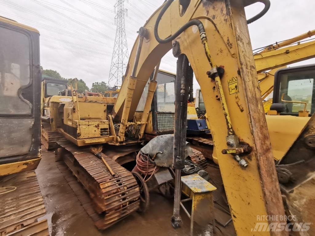 CAT E 120 B Rupsgraafmachines