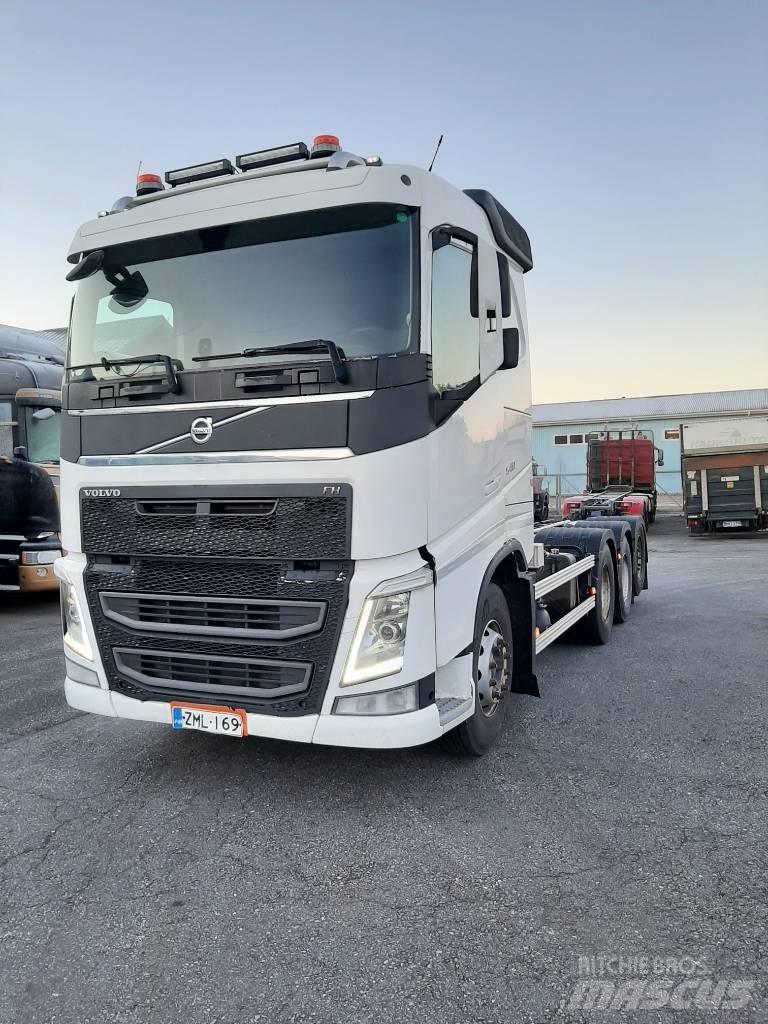 Volvo FH 13 Chassis met cabine