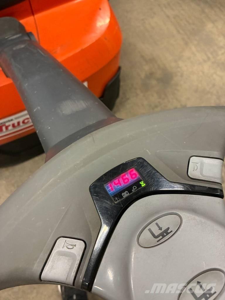 Toyota SWE120L Meeloop stapelaar