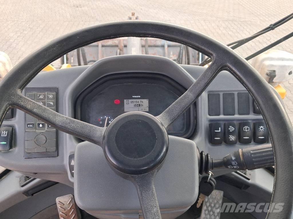 Volvo L 30 G Wielladers