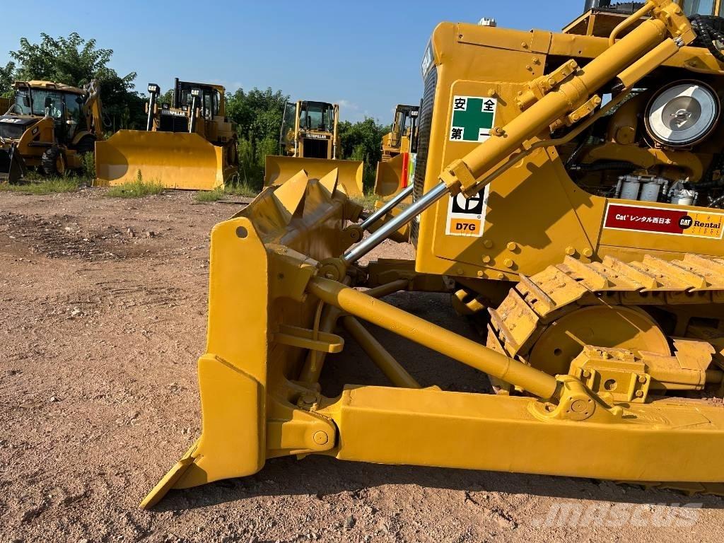 CAT D7G Rupsdozers
