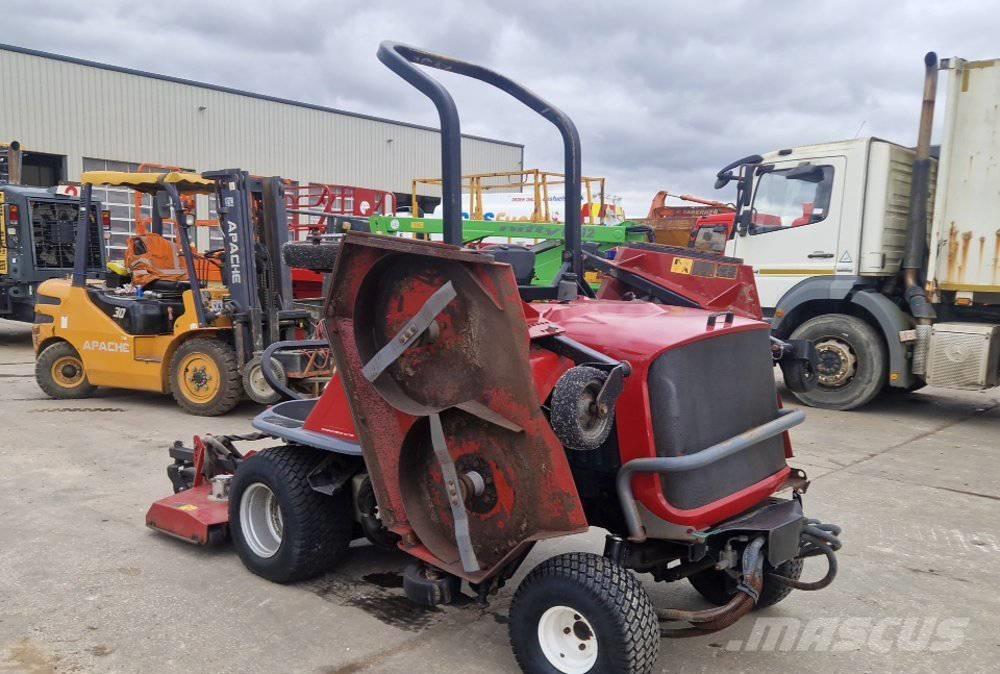 Toro R3240T Zero-turn grasmaaiers