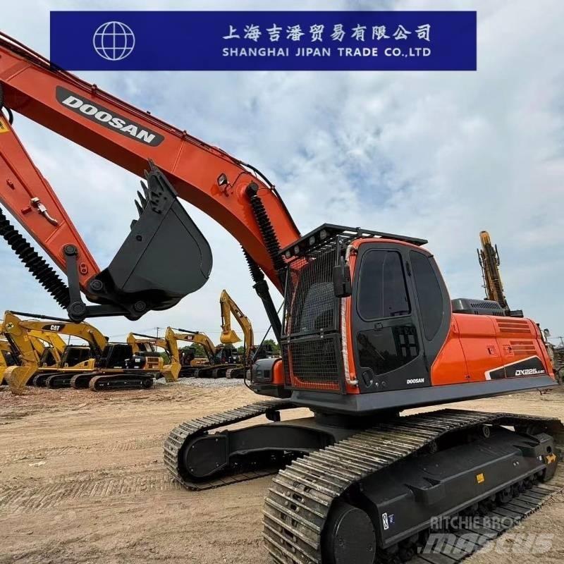 Doosan DX 225 Rupsgraafmachines
