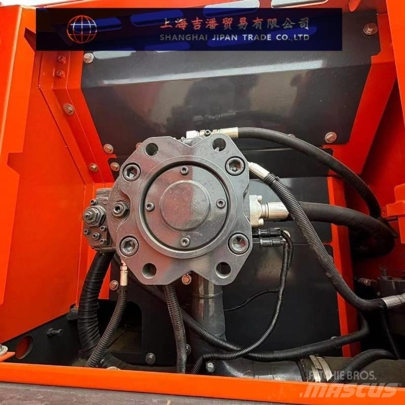 Doosan DX 225 Rupsgraafmachines