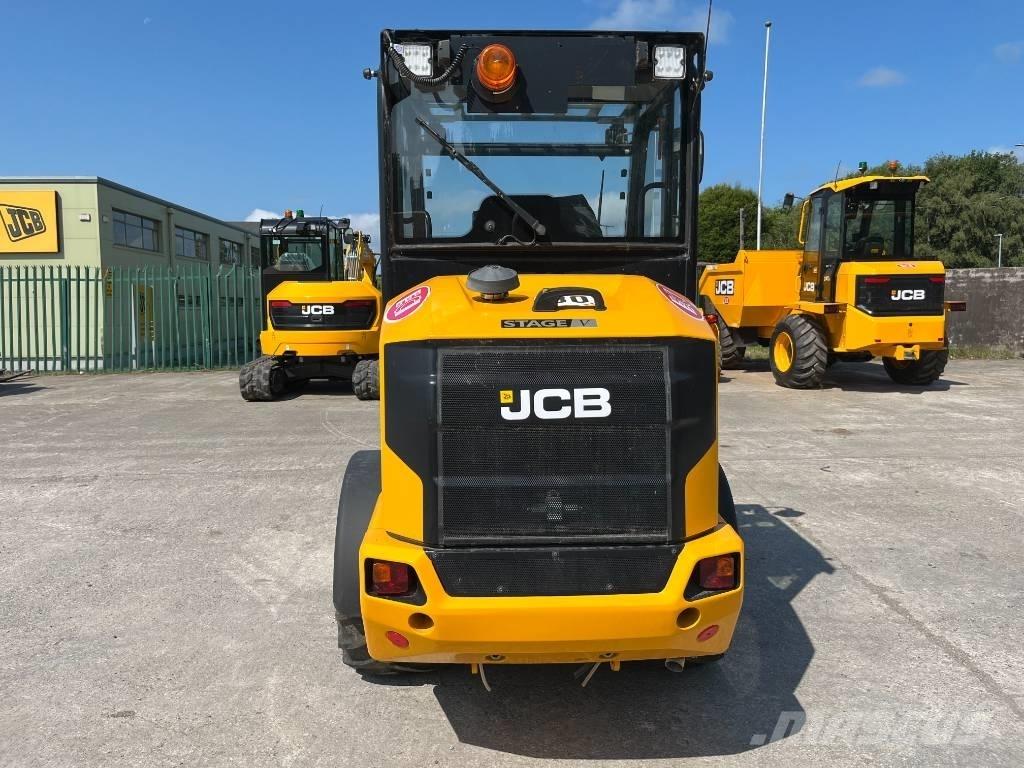 JCB 403ag plus Tractoren