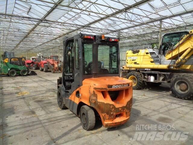 Doosan D35C-7 Diesel heftrucks
