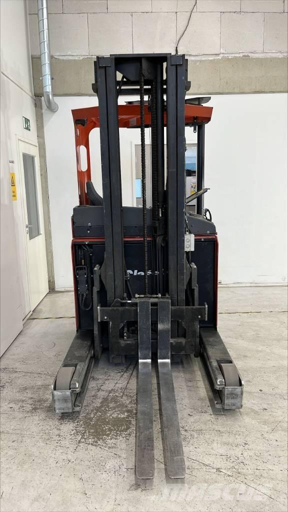 BT RR E 180 Reachtruck voor hoog niveau