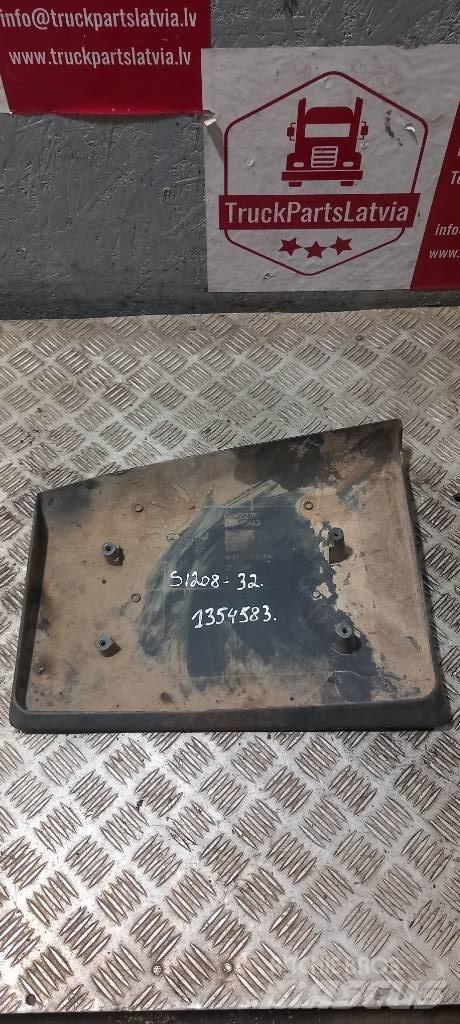 Scania 94 D.   1354583 Cabine en interieur