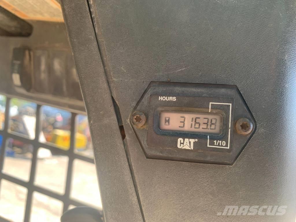 CAT 277 Schrankladers