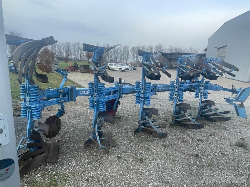 Lemken Vari Opal 8 Wentelploegen