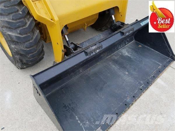 CAT 272 D Schrankladers