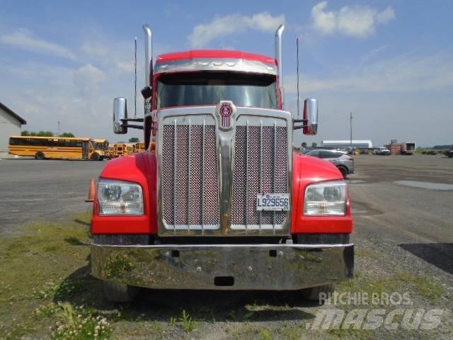 Kenworth W 990 Trekkers