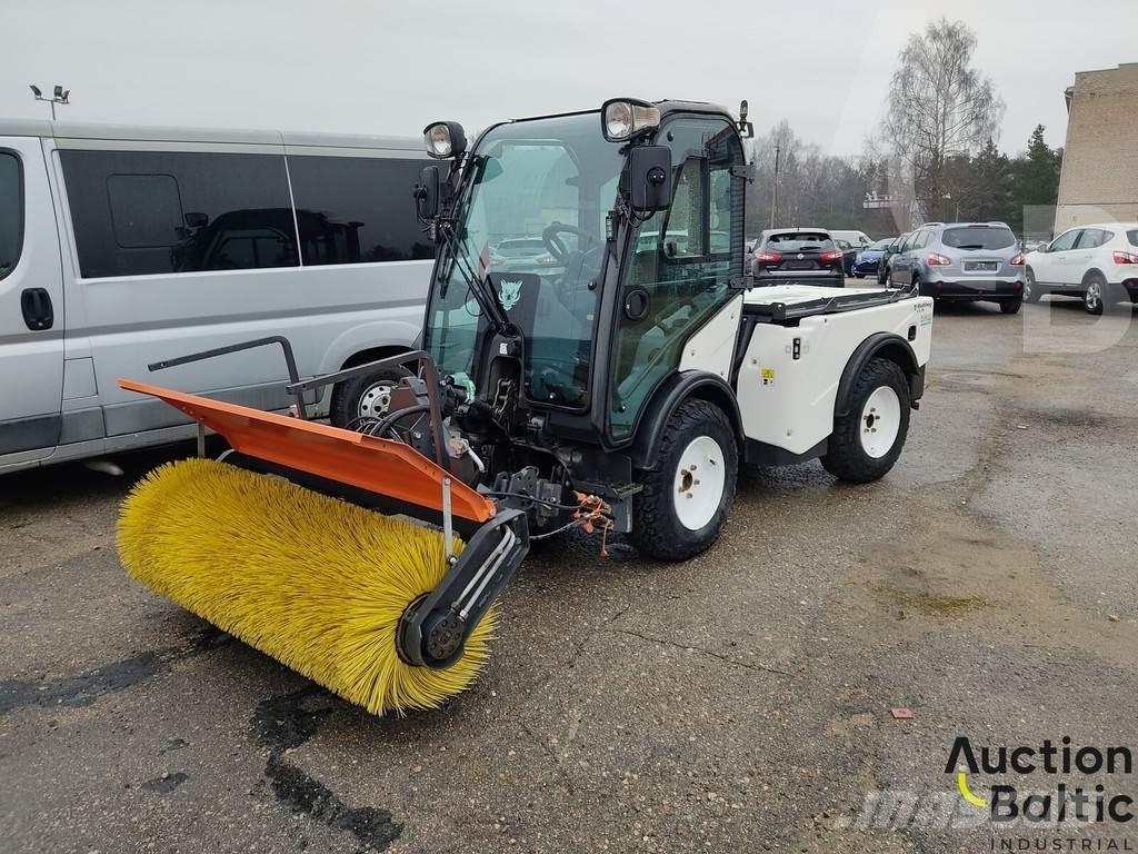 Multihog CX75 Veegmachines