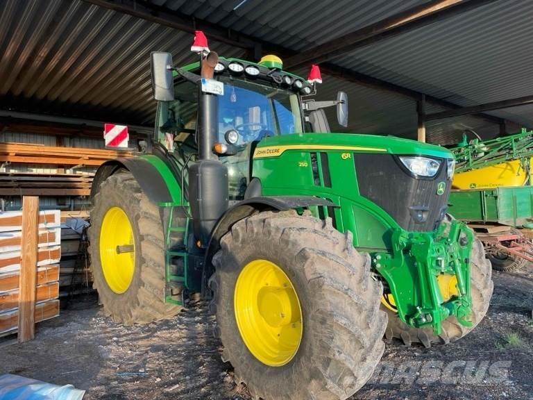 John Deere 6R 250 Tractoren