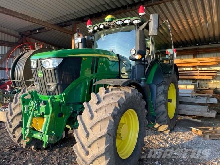 John Deere 6R 250 Tractoren