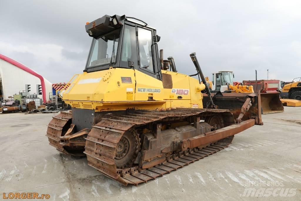 New Holland D 180 Rupsdozers