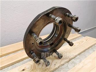 JLG 307 wheel hub Banden, wielen en velgen