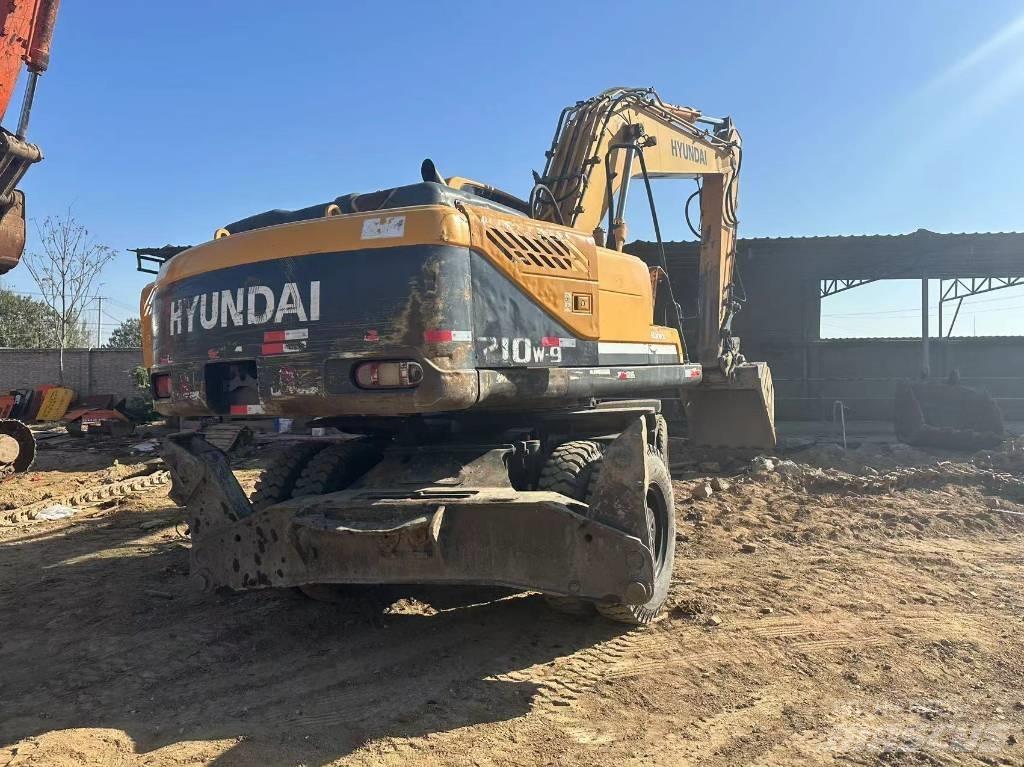 Hyundai R210WD Wielgraafmachines