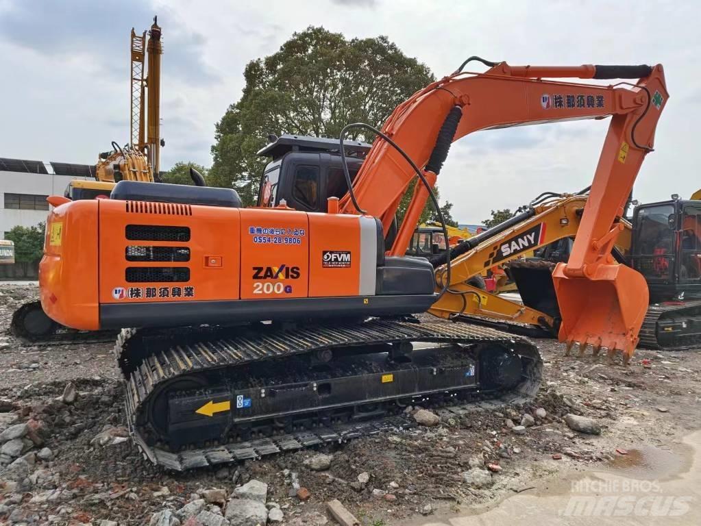 Hitachi ZX 200 Rupsgraafmachines