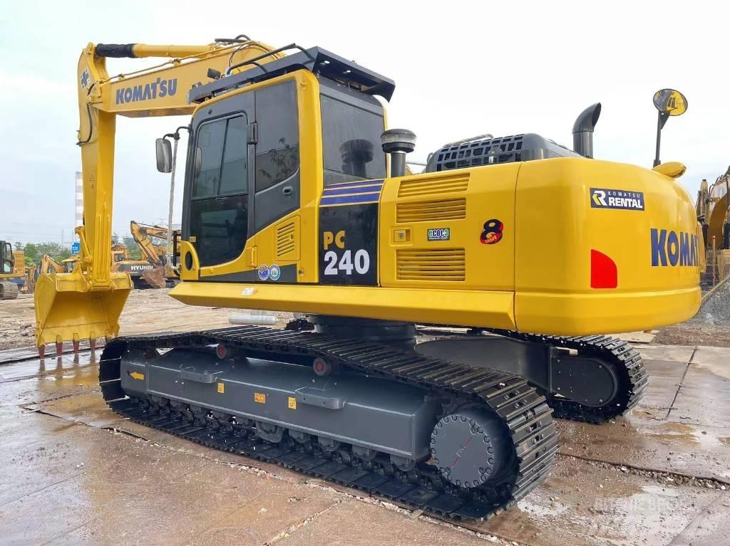 Komatsu PC 240LC-8 Rupsgraafmachines