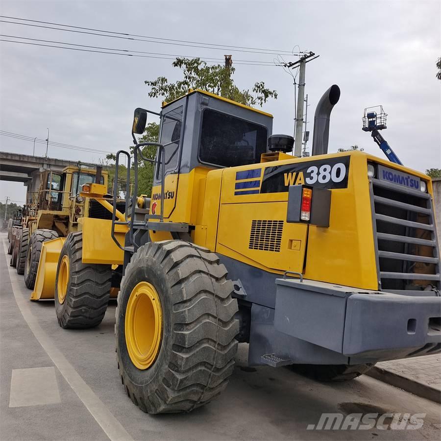 Komatsu WA 380-5 Wielladers