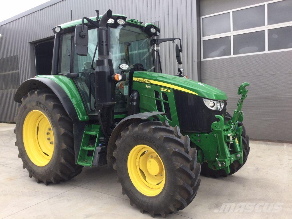 John Deere 6120 M Tractoren
