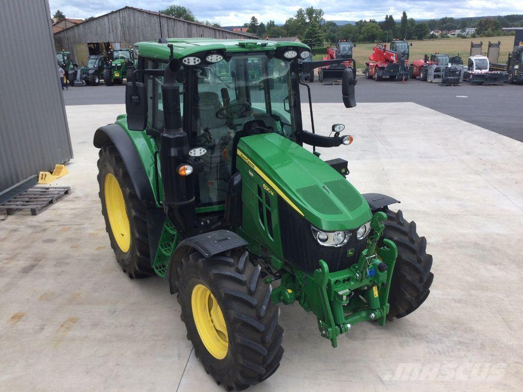 John Deere 6120 M Tractoren