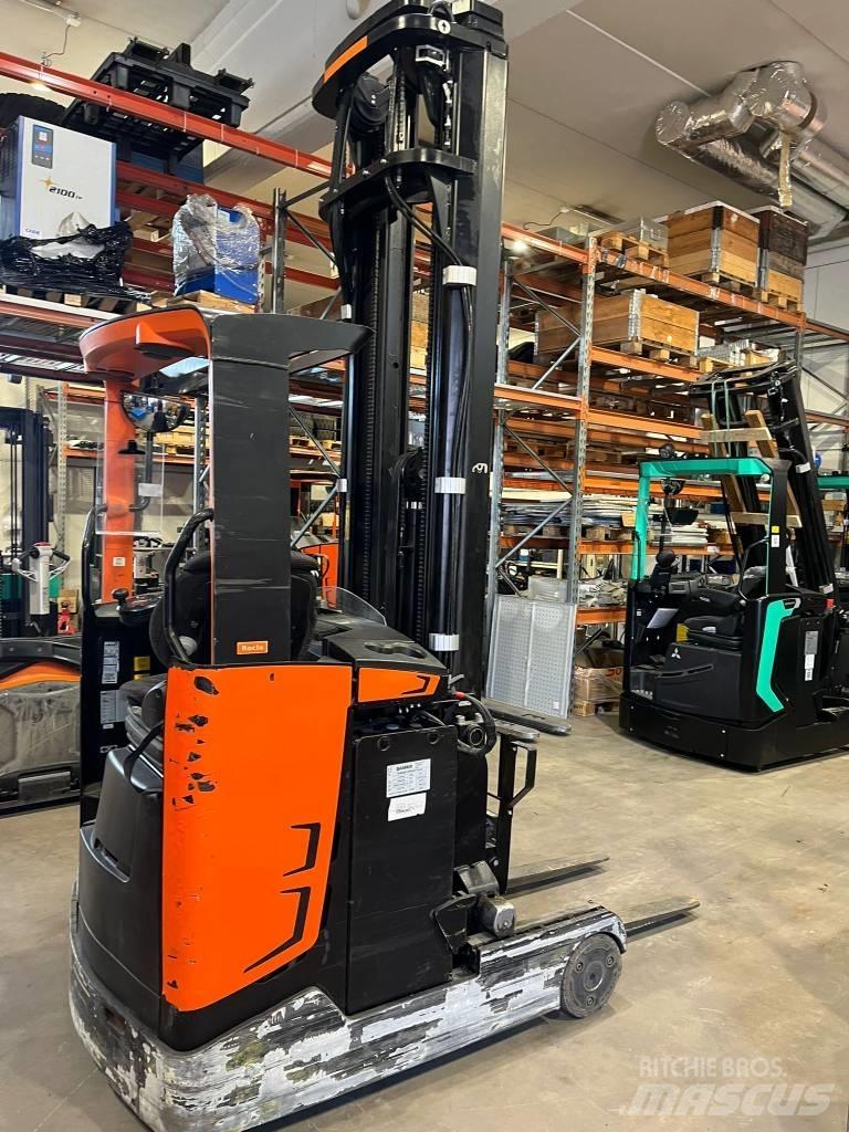Rocla HX 14 F Reachtruck voor hoog niveau