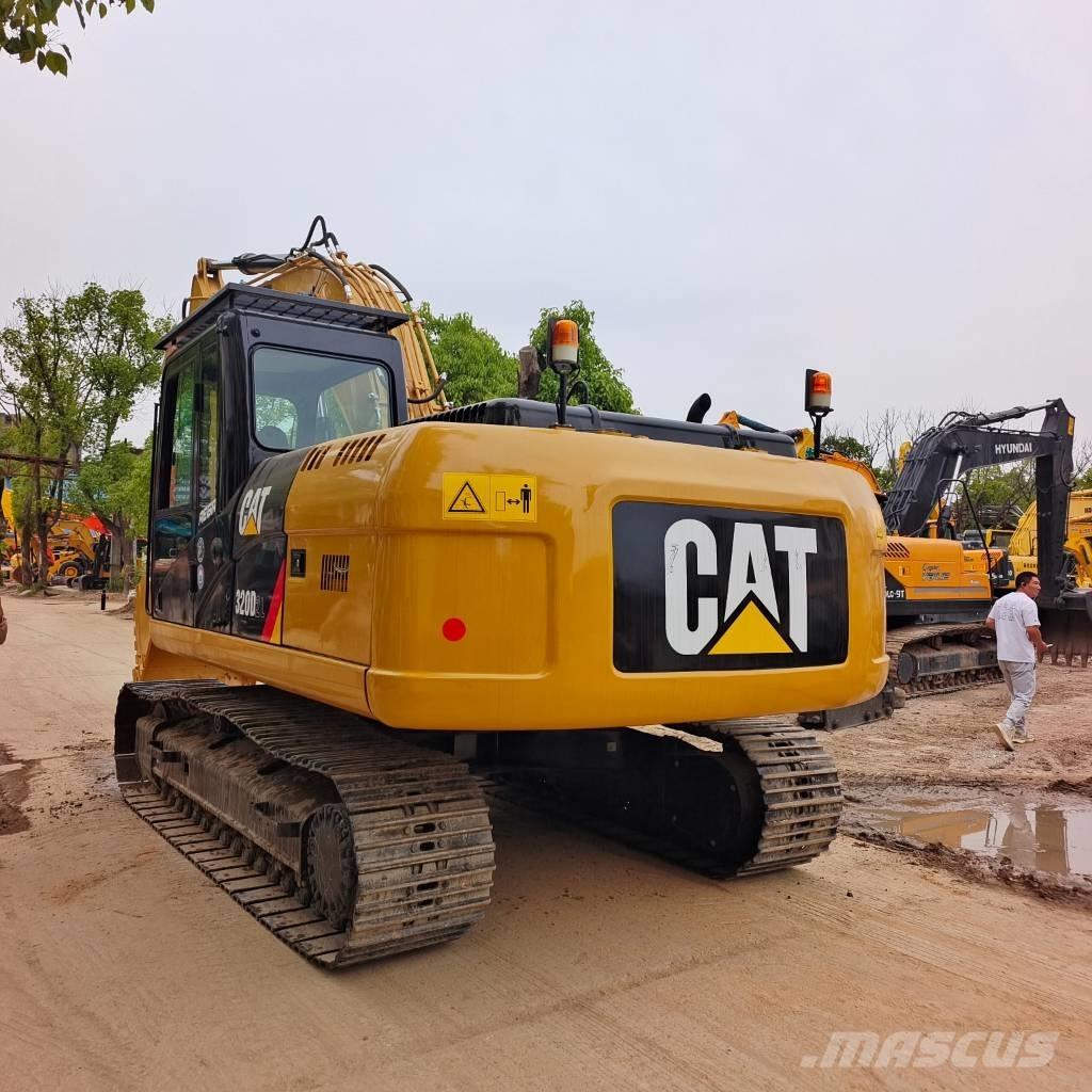 CAT 320 D Rupsgraafmachines