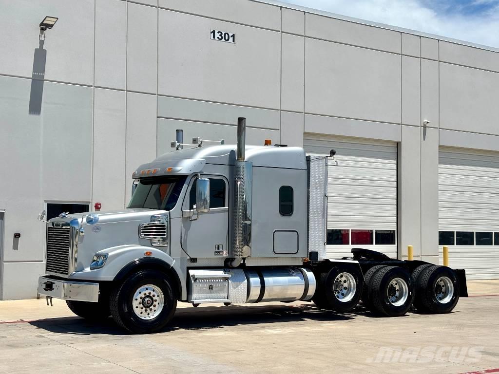 Freightliner SD 122 Trekkers