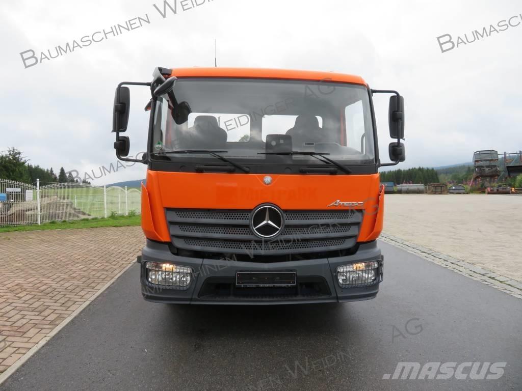 Mercedes-Benz 818K Kipper