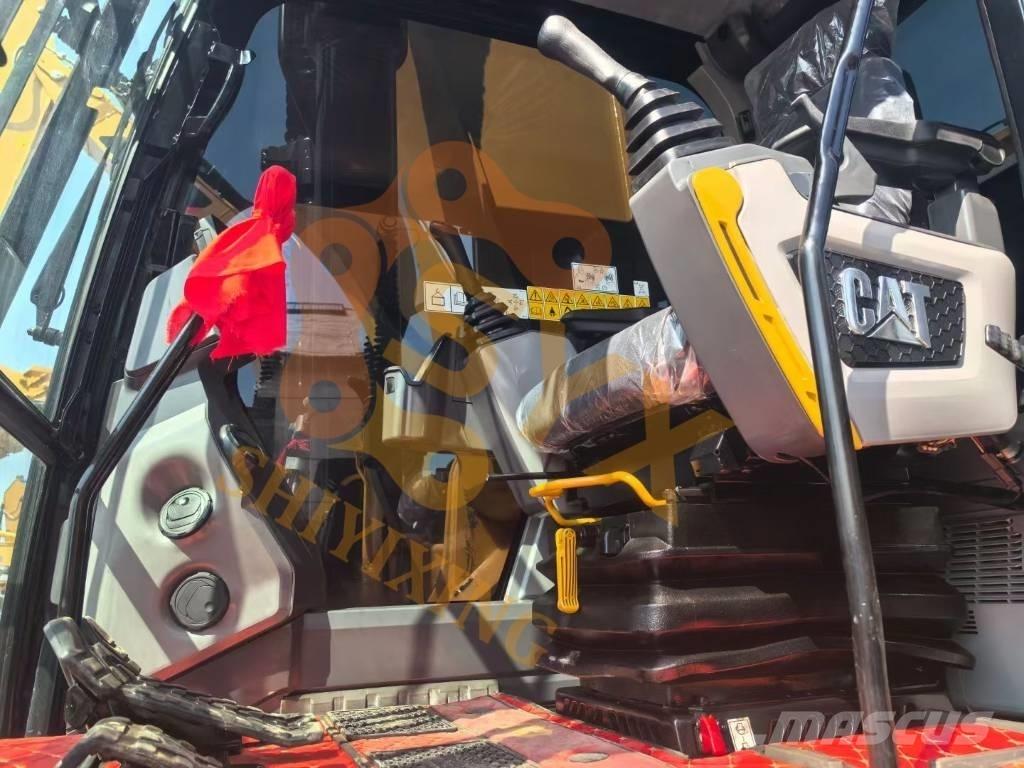 CAT 323 D Rupsgraafmachines