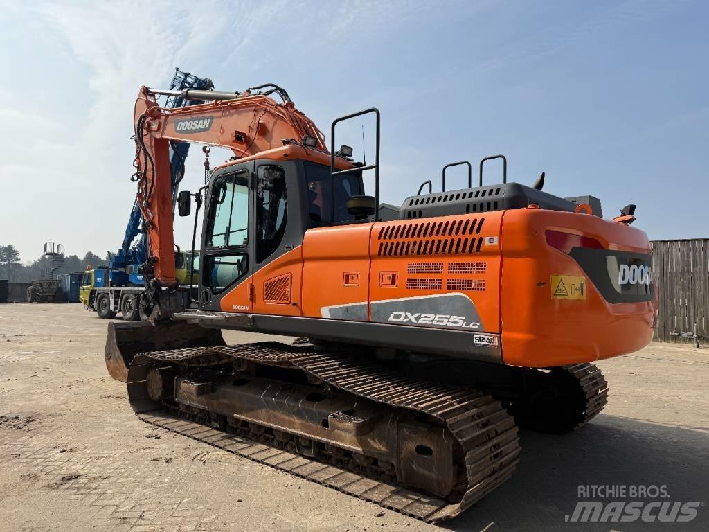 Doosan DX 255 LC-5 Rupsgraafmachines