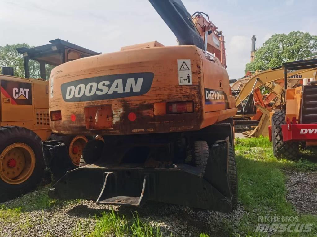 Doosan DH 210 W Wielgraafmachines